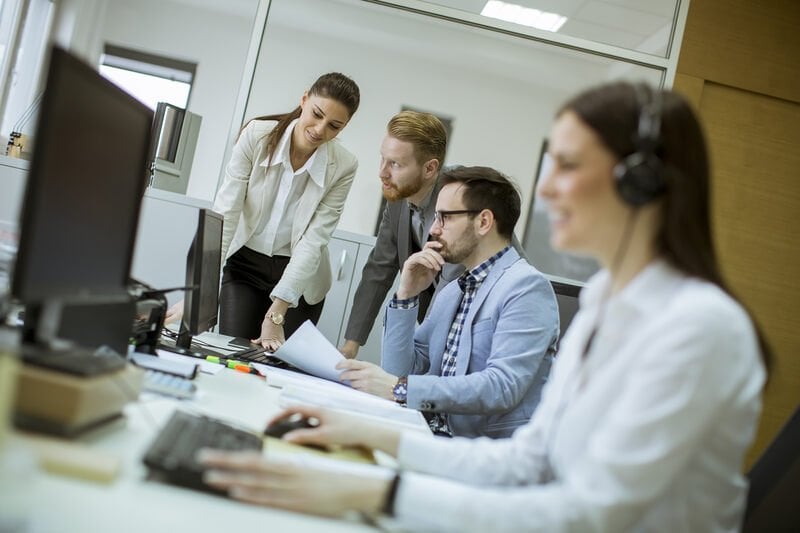 Como escolher o melhor software de controle de qualidade para call centers